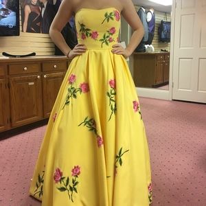 Size 2 yellow Sherri Hill dress with pink flowers